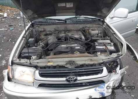 2001 Toyota 4Runner Sr5 V6 z USA, uszkodzony, nr VIN JT3HN86R610327324